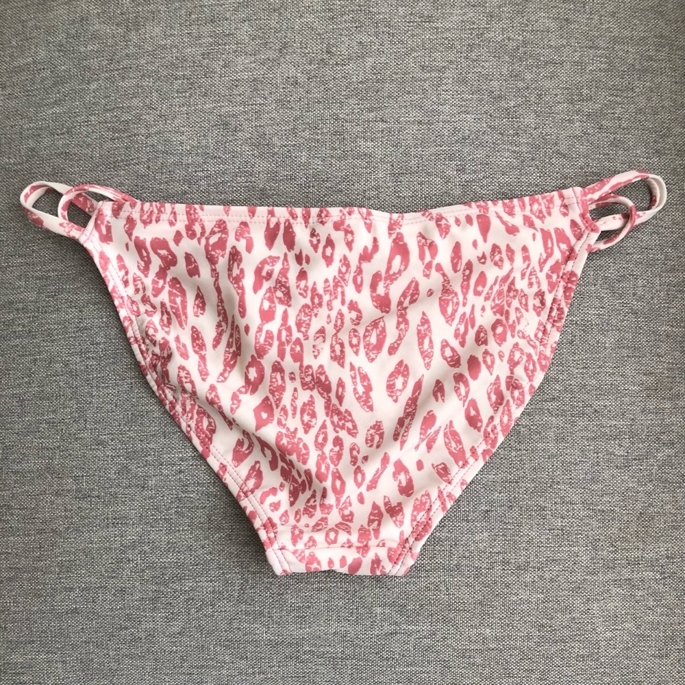 NEW bikini bottom - Picture 2 of 3